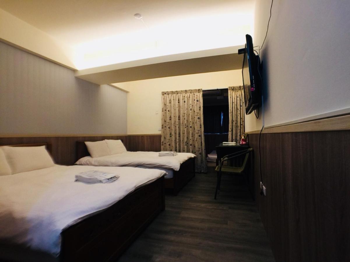 Love Feng Jia Apartment Hotel Taichung Eksteriør bilde
